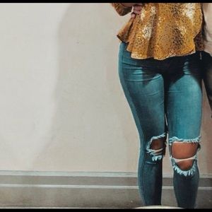 FASHION NOVA jeans medium wash